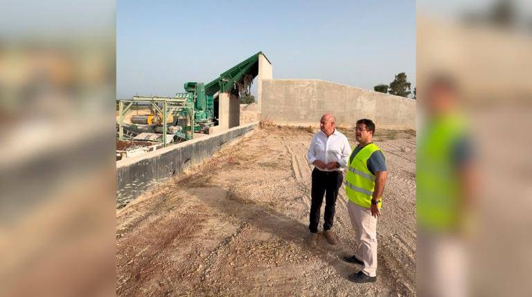 <i>José Luis Hidalgo en una visita al complejo del Guadiel. / Diputación de Jaén.</i>