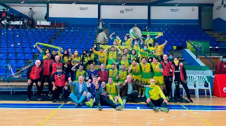 <i>Los jugadores del Jaén Paraíso Interior celebran la clasificación ante el Jimbee en 2022. / Jaén FS.</i>