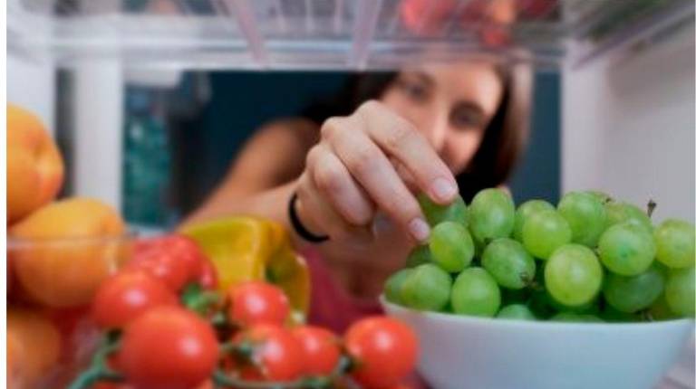 El truco para ahorrar en la compra que empieza aprovechando la comida que ya tienes en casa