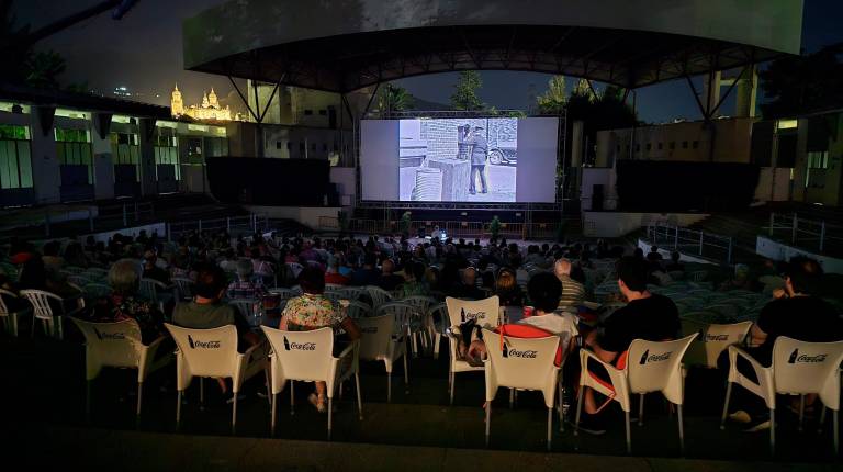 <i>Foto de archivo de cine mudo y música en directo. / Ayuntamiento de Jaén. </i>