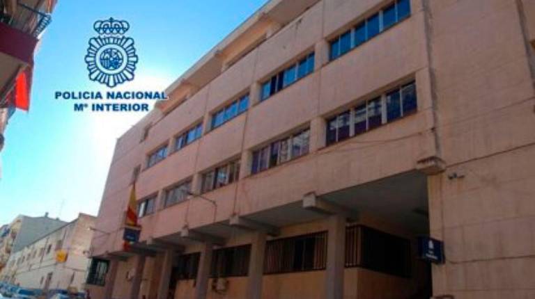 <i>Comisaría de la Policía Nacional de Linares. Archivo.</i>