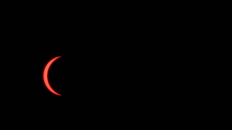 <i>Eclipse desde La Iruela con Cazorla. / Juan Espejo / Diario JAÉN. </i>