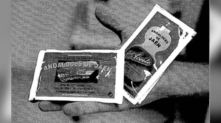 <i>Monodosis de aceite de oliva de la empresa “Andaluces de Jaén S.L.” / Archivo histórico Diario JAÉN</i>