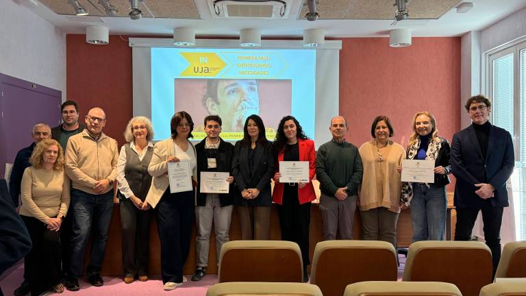 Premios a Mejores Proyectos de Fomento de la Cultura Emprendedora, premios por la 1ª Fase del programa Inside UJA y los reconocimientos al profesorado de dicho programa. / Universidad de Jaén.