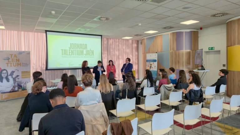 Paco Reyes se reúne en Bruselas con alumnado beneficiario del programa Talentium Jaén