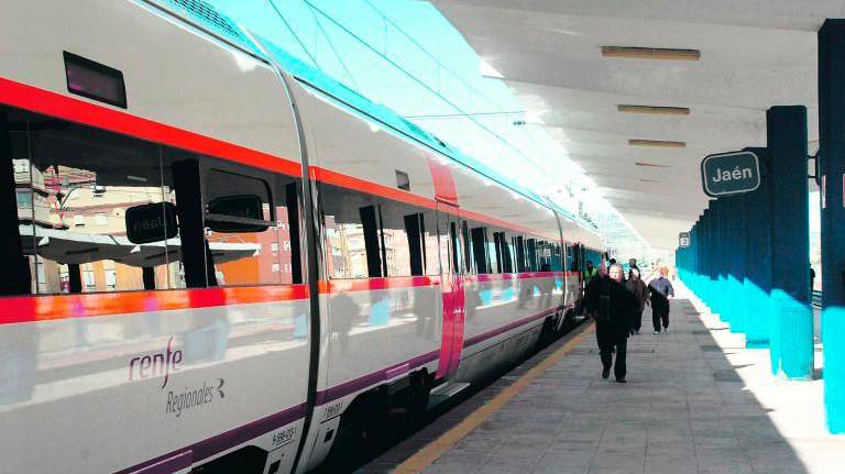 Restablecida la circulación ferroviaria entre Espeluy y Jaén
