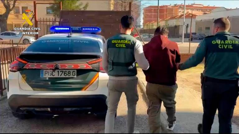 Detenido un grupo de tres personas que asaltaban viviendas haciéndose pasar por repartidores