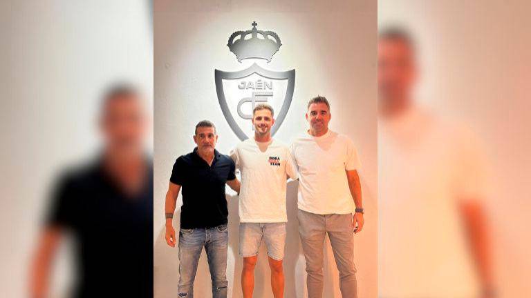 Connor, experiencia inglesa para la banda izquierda del Real Jaén tras la grave lesión de Cortijo