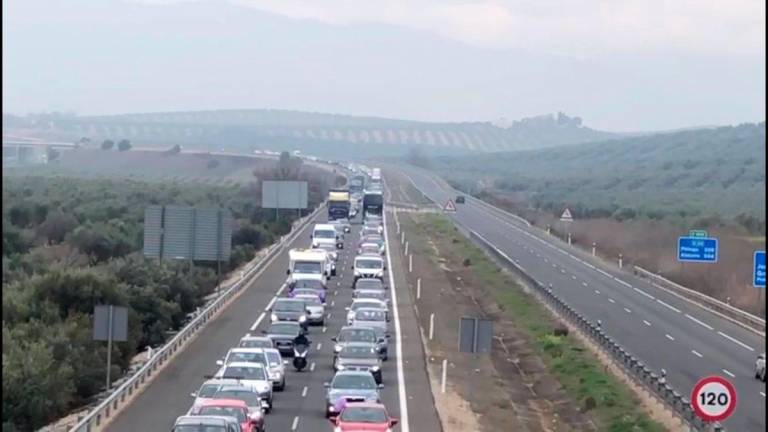 “Jaén Merece Más” comienza la atención para el reintegro de las multas de la caravana de Despeñaperros