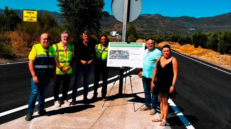 <i>Puesta en servicio de la carretera Orcera-Puente Aguadero. / Diputación de Jaén. </i>