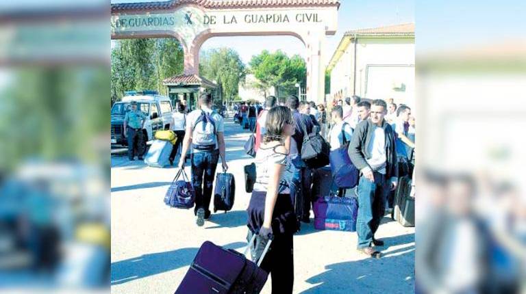 <i>Llegada de la nueva promoción a la Academia de la Guardia Civil de Baeza. / Archivo histórico Diario JAÉN.</i>