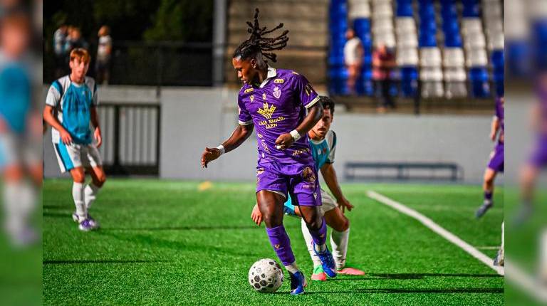 <i>Jugada de Moha Keita, que se tuvo que retirar con unas molestias. Mranda López / Real Jaén CF. </i>