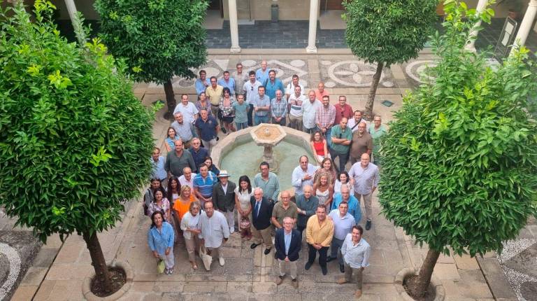 <i>Foto grupal de los cursos impartidos en la UNIA. </i>