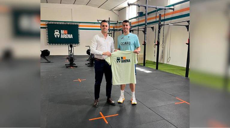 <i>Luis Carmona visita las Instalaciones de Nw Arena en Mancha Real. / Diputación de Jaén. </i>