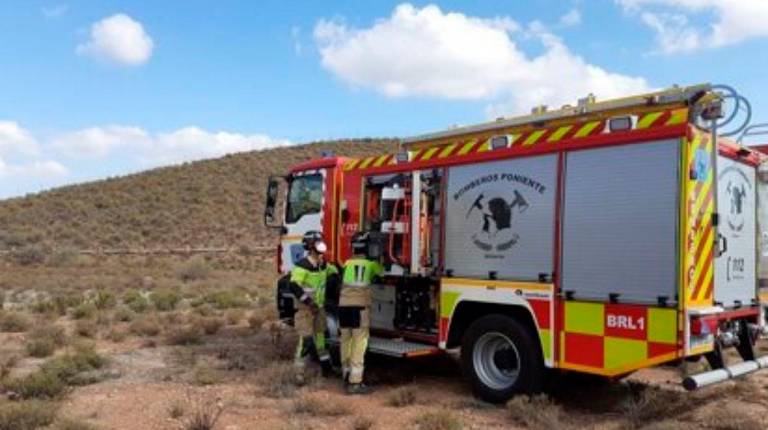 <i>Camión de Bomberos del Consorcio del Poniente. Archivo. / Emergencias 112.</i>