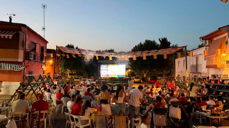 Fotogalería: Jaén se convierte en una fiesta para celebrar el triunfo de la selección