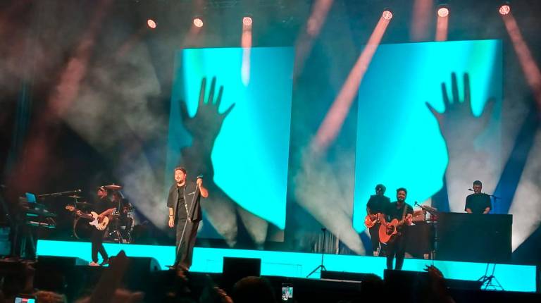 <i>Antonio Orozco en su concierto en La Carolina. </i>