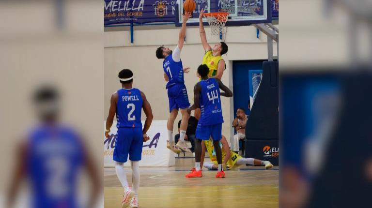 <i>Los jiennenses presentaron resistencia en dos cuartos. / Melilla Basket. </i>