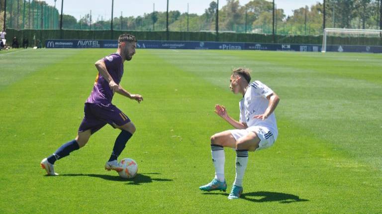 <i>Mario Martos durante el partido contra el Marbella FC en 2023. / Francisco Gaitán / Diario JAÉN. </i>