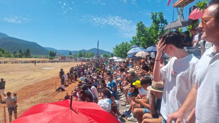 El Festival Internacional del Aire y la Montaña registra más de 34.000 asistentes