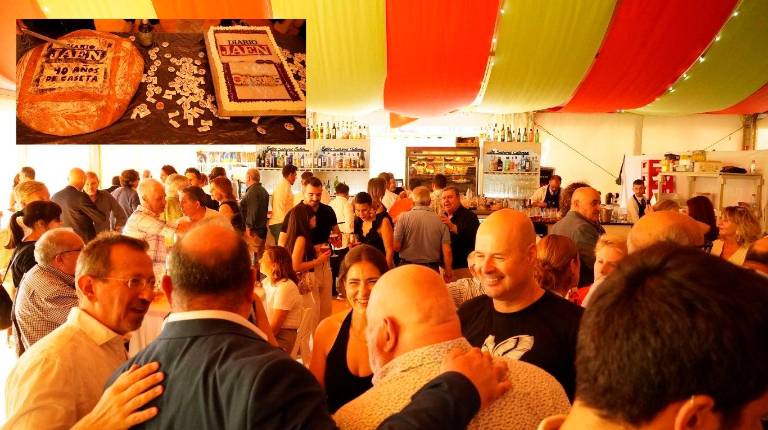 <i>Ambiente en la caseta de la feria de Diario JAÉN.</i>
