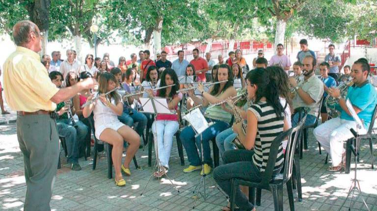 <i>Acto de clausura del XIII Curso y Festival de Música “Ciudad de Jamilena”. / Archivo histórico Diario JAÉN. </i>