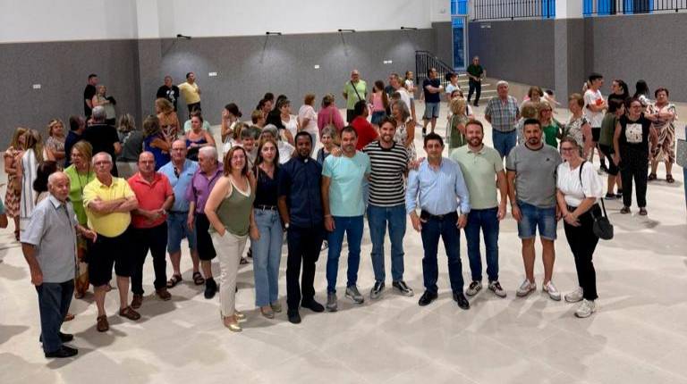 <i>Inauguración de la caseta municipal de Bedmar tras la intervención de la Diputación. / Diputación de Jaén. </i>