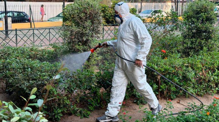 <i>Mijas fumiga parques Andalucía. / Ayuntamiento de Mijas. </i>
