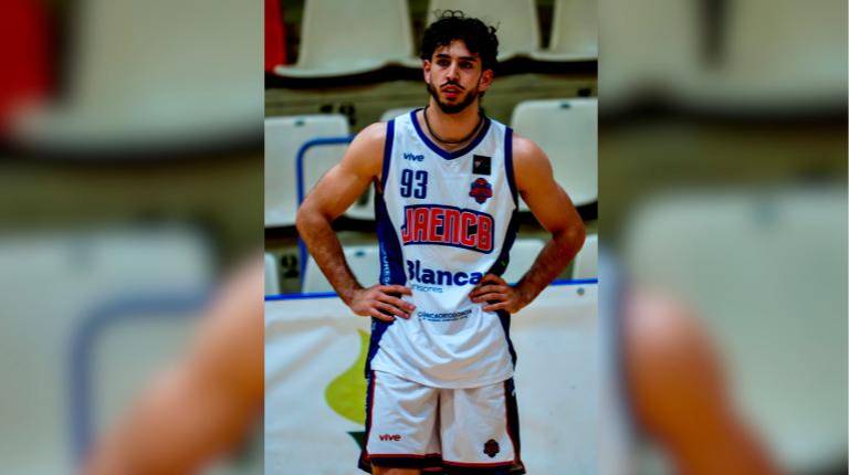 <i>Pablo Ávalos. / Jaén CB. </i>