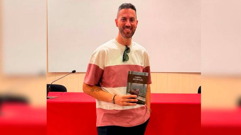 <i>El tosiriano Manuel Moreno Amor, conocido como Mannu Amor, autor de “Latidos del corazón”.</i>