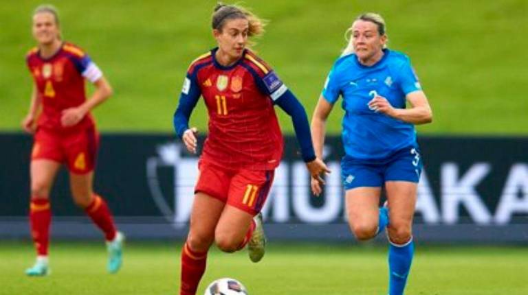<i>Alexia Putellas, en un partido con la selección española. / RFEF.</i>