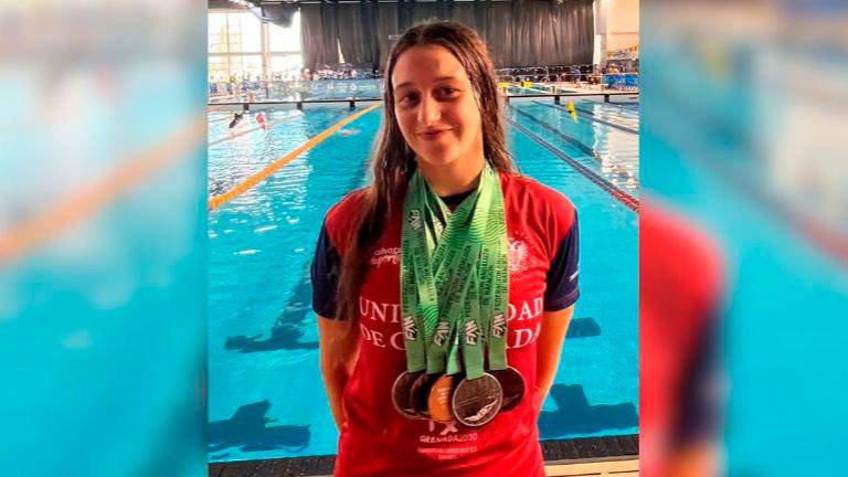 Paula Agudo brilla en el Campeonato de Andalucía de natación