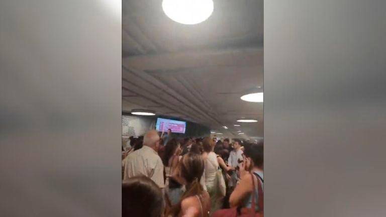 Nuevo incidente en dos trenes a Jaén: cuatro horas de retraso y espera a 36 grados