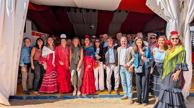 Fotogalería: El recinto ferial se abarrota en el gran día de la Cabalgata y el Pregón de San Lucas