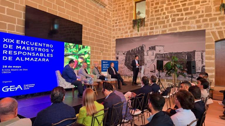 <i>XIX Encuentro de Maestros de Almazara de GEA en Úbeda. / GEA.</i>