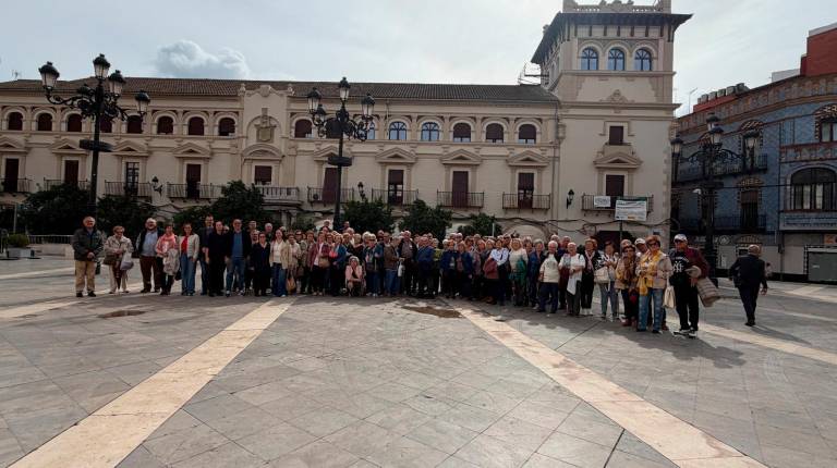 <i>Las personas mayores de Torredelcampo que participaron en la visita. / Ayuntamiento de Torredelcampo.</i>