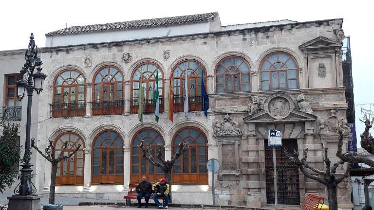 El alcalde marteño saca las garras