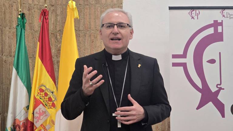 El obispo de Jaén, Monseñor Chico Pérez. 