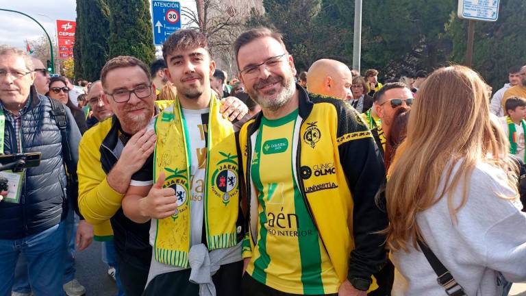 Fotogalería: Granada se tiñe de amarillo