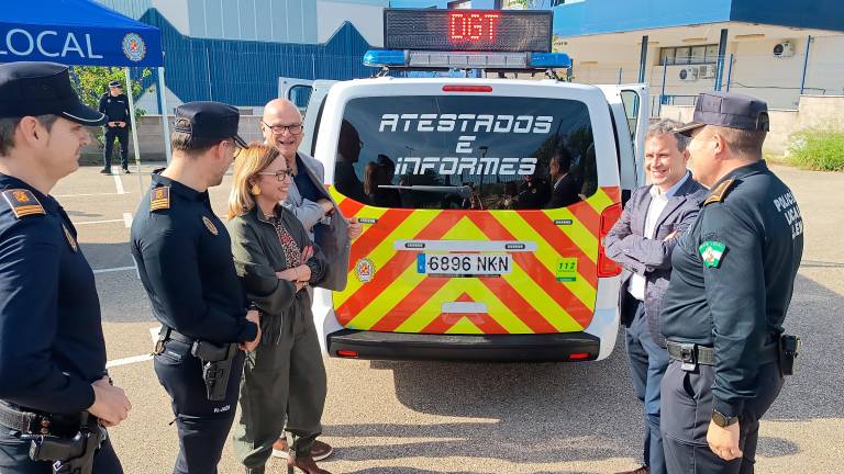 El Ayuntamiento de Jaén pone en servicio un nuevo vehículo de atestados