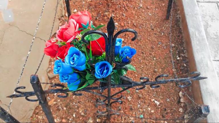 Sit tibi terra levis