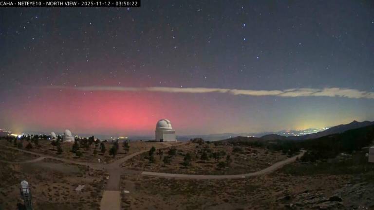 Captan una de las auroras boreales más brillantes jamás vistas en Andalucía