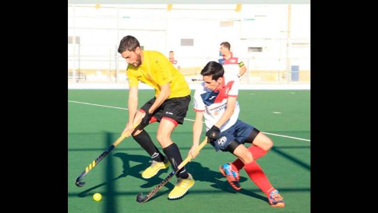 “Disfruto con el hockey y esa pasión se la transmito a las nuevas generaciones con las que trabajo en el CH Alcalá”