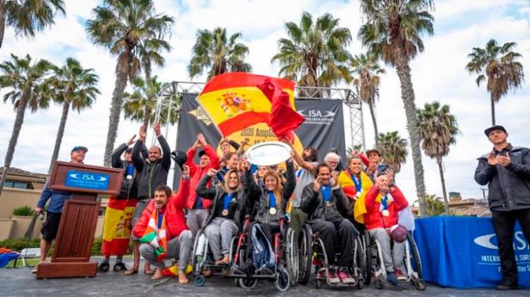 <span class=mln_uppercase_mln>COPA DEL MUNDO</span><i>. El equipo español de surf adaptado se proclama campeón del mundo.</i>