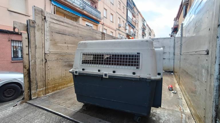 Los vecinos de La Glorieta denuncian al propietario: “Dijo que iba a pegar fuego con todos dentro”