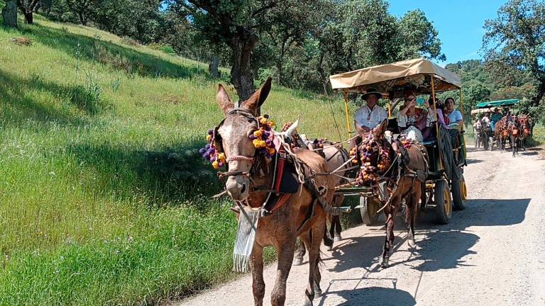 A caballo para cruzar el Jándula y llegar al Cerro de la Cabeza