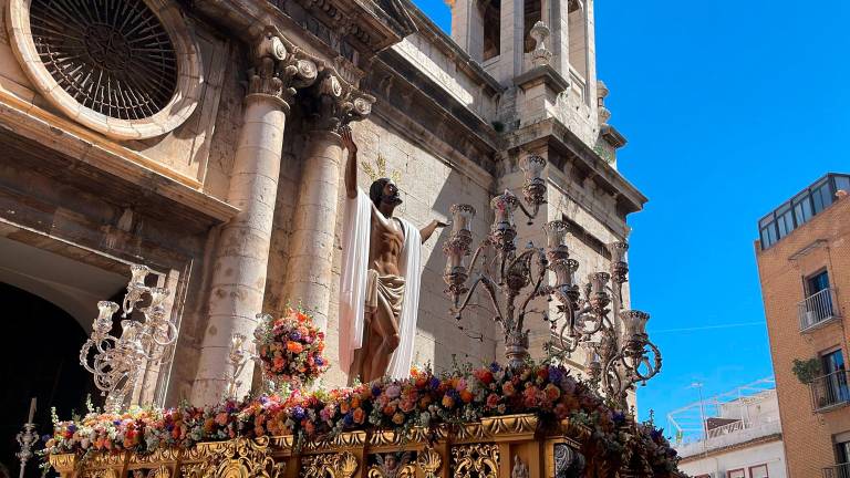 El Resucitado se recrea en su encierro para concluir una magistral Semana Santa en Jaén