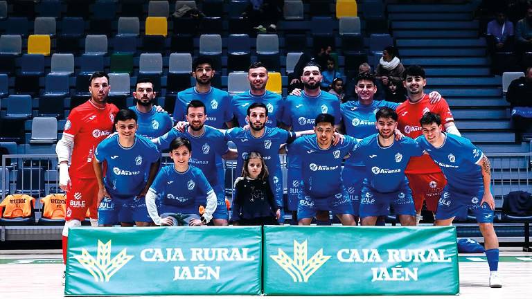 Plantilla del Avanza Jaén Paraíso Interior en un partido de esta temporada. / Juan Pedro Sánchez.