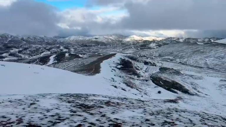 Estampa blanca por Navidad en los Campos de Hernán Pelea
