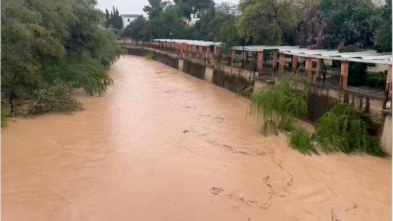 Preocupación en Villanueva de la Reina: El Guadalquivir se desborda